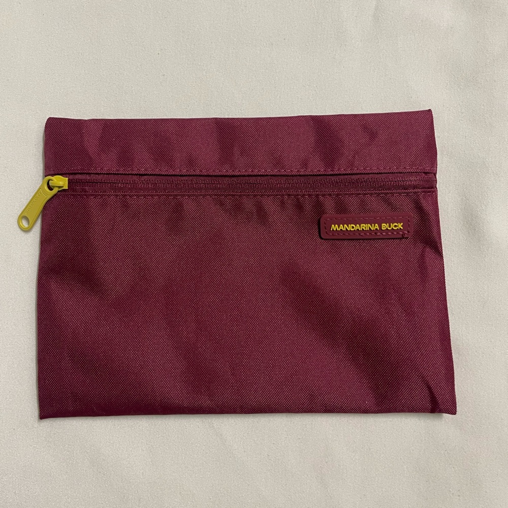 Mandarina Duck x Turkish Airlines Business Class Amenity Kit Travel
Bag